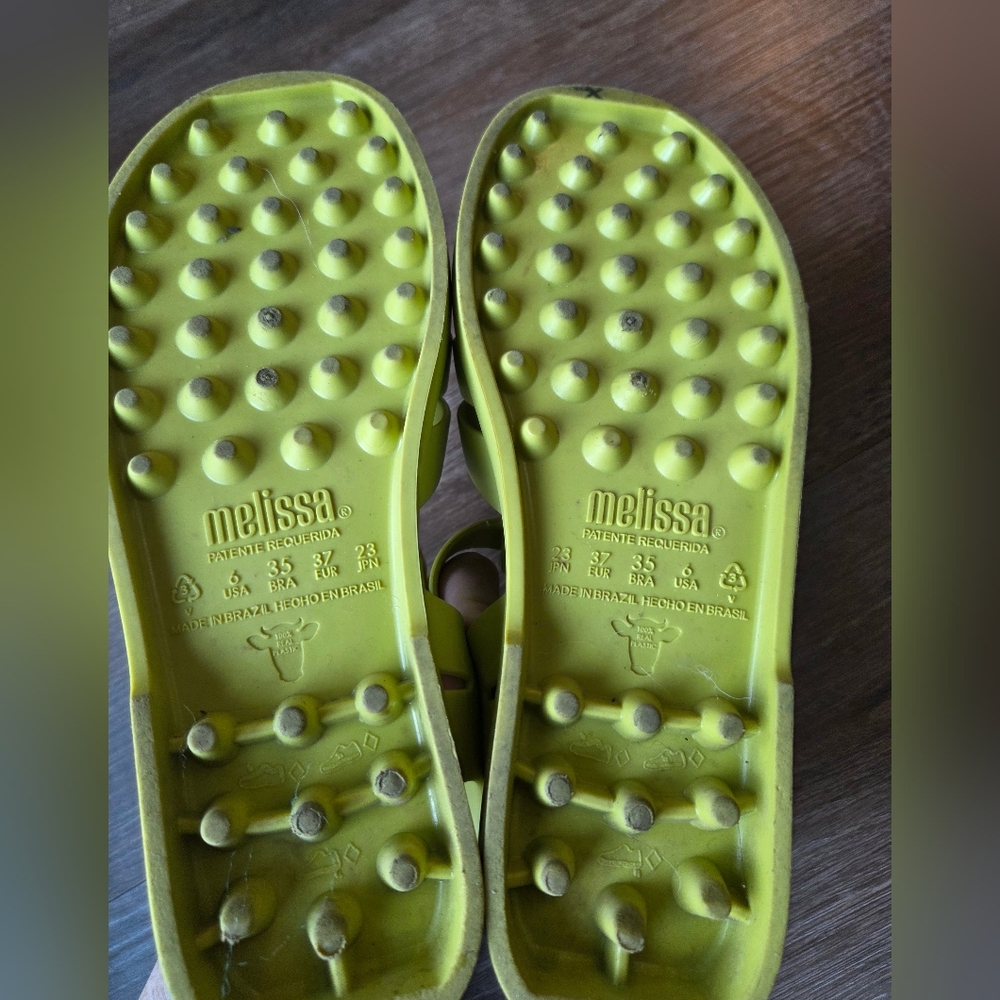 Melissa Possession Sandal in Neon Yellow Green womens size 6 - Picture 8 of 9
